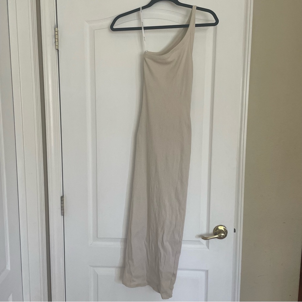 The Line by K Gael Dress - Picture 4 of 6